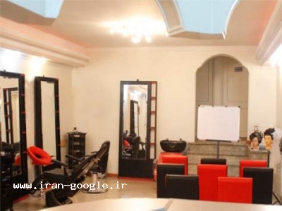 آموزشگاه آرایش پیرایش و زیبایی غرب دو بانو