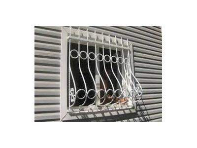 خدمات آهنگری در تهران ساخت و نصب سازه فلزی