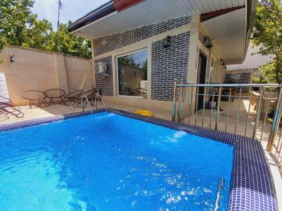 500 متر باغ ویلای نقلی و مشجر در شهریار