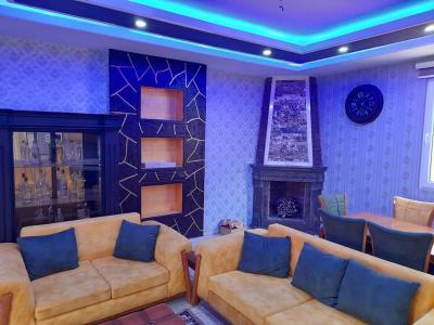 800 متر باغ ویلای استخردار در شهریار