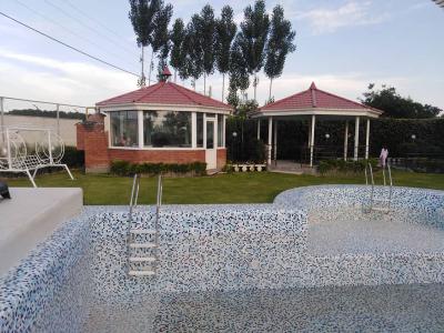 7900 متر باغ ویلا مدرن در شهریار