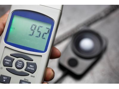 خدمات بهداشت حرفه ای ( سنجش عوامل زیان آور و آلاینده سنجی )