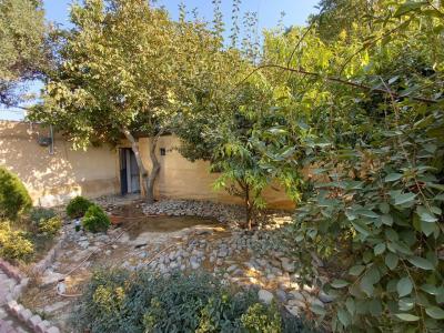 2000 متر باغ ویلا با بنای قدیمی در شهریار