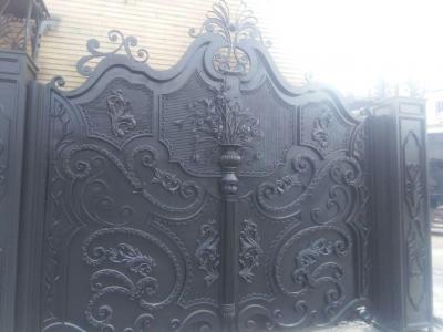 آهنگری  گرافیک  سازنده درب آکاردئونی ، حفاظ و فرفورژه در سراسر تهران