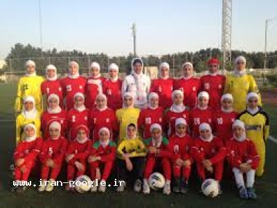 آموزش کلاسهای فوتبال جهت دانش آموزان دختر 