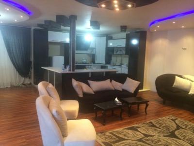 فروش باغ ویلا ۹۰۰ متری در کردزار شهریار(کد102)