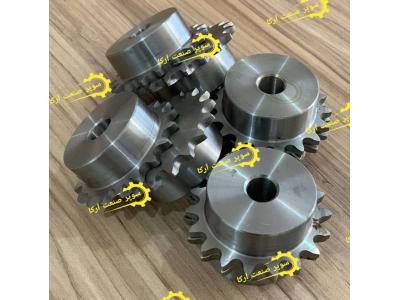 زنجیر فولادی_ زنجیر فولادی شاخکدار_زنجیر غلطک دار _ زنجیر ترولی _ کوبلینک _ فولی _ دنده درگیر _ چرخ زنجیر _ ساخت زنجیر فولادی _ ساخت چرخ زنجیر 