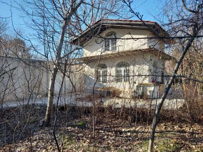 1200 متر باغ ویلا با بنای قدیمی شهریار