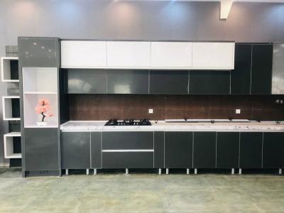 باغ ویلا 1350 متری داخل شهرک در شهریار