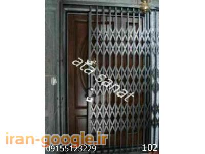 محافظ فلزی پشت در آپارتمان مشهد ( آکاردئونی )