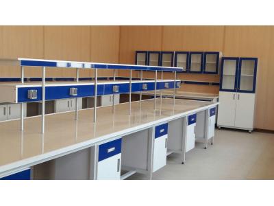 میز آزمایشگاهی-سکوبندی آزمایشگاهی به آزماسکوسامان 