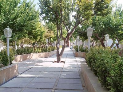 چهار پارکینگ-خرید باغ ویلای 1290 متری استخردار در ملارد