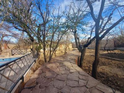 1700  متر باغ ویلا دارای سند در شهریار