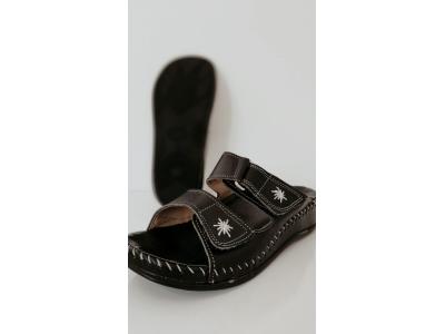 مرکز ارتوپدی فنی دادمهر،ساخت و طراحی انواع کفی وکفش های ارتوپدی و دیابتی،ساخت و ارائه انواع کمربند های طبی ، زانو بند و…