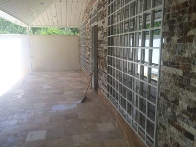 فروش باغ ویلا زیبا ی ۸۰۰ متری درشهریار(کد140)