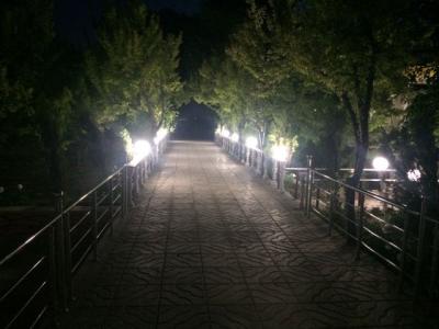 چراغ باغچه-فروش باغ ویلا ۸۰۰ متری در لم آباد ملارد(کد139)