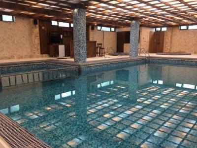  فروش باغ ویلا 1075 متری در خوشنام(کد282)