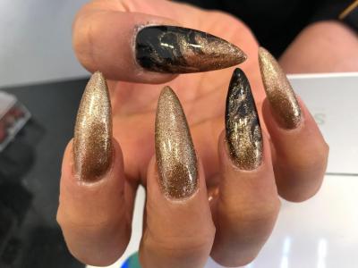 سالن زیبایی و میکروپیگمنتیشن و میکروبلدینگ محدوده تهرانپارس 