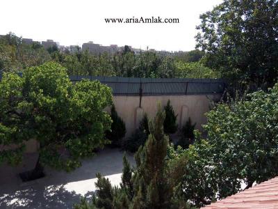 هرس درختان میوه- فروش باغ ویلا در میدان حافظ شهریار با سند