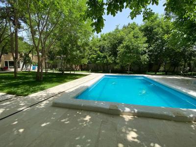2300 متر باغ ویلای قدیمی با لوکیشن عالی