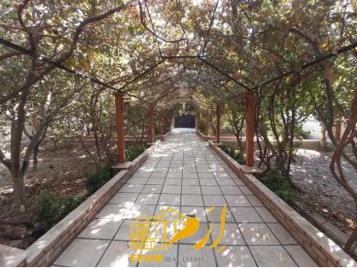 زیبایی-1000 متر باغ ویلا لوکس در کردزار شهریار
