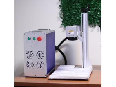 دستگاه فایبر لیزر حکاکی و برش ( 30 وات و 50 وات )