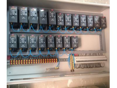 طراحي و ساخت تابلو برق صنعتي