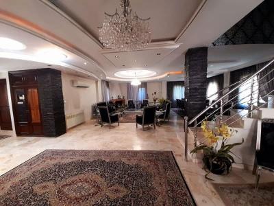 2000 متر عمارتی بسیار زیبا در زیبادشت