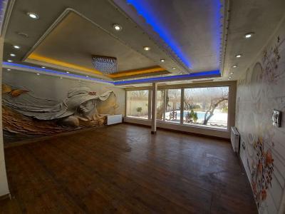 باغ ویلا 1350 متری بازسازی شده در شهریار