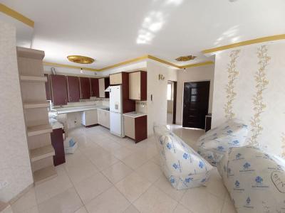 1000 متر باغ ویلا واقع در شهریار