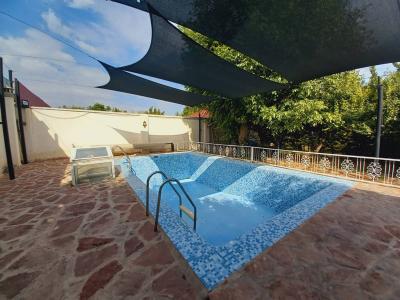 2200 متر باغ ویلا با بنای قدیمی در شهریار