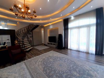 باغ ویلای 1340 متری فاخر در شهریار