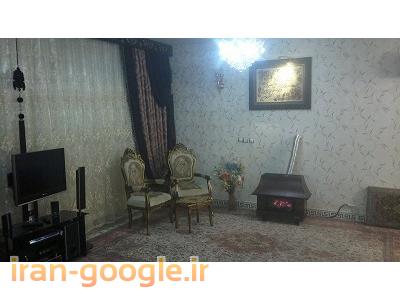 فروش و نصب انواع پارکت، لمینت، قرنیز، کف پوش