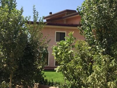 فروش باغ ویلا 3000 متری در فرارت (کد145)