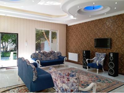 1000 متر باغ ویلا با استخر فوق العاده در خوشنام