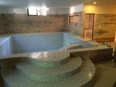 فروش باغ ویلا 2500 متری در زیبا دشت (کد146)