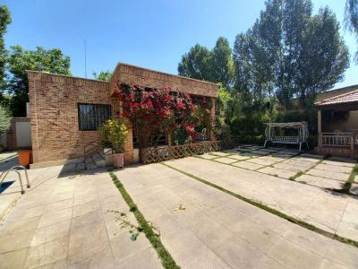 ویلا چوبی-1175 متر باغ ویلای سرسبز در خوشنام ملارد
