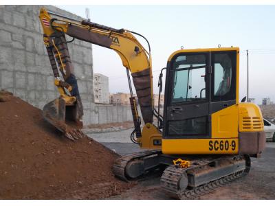 اجاره بیل مکانیکی  مینی بیل  پیکوردار  در کرج