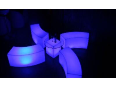 اجاره میز ، نیمکت ، باکس ال ای دی و بار در تهرانپارس