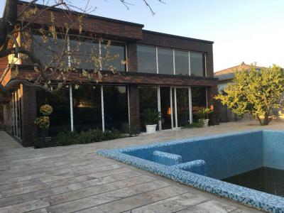 1300 متر باغ ویلا با سند شش دانگ در شهریار