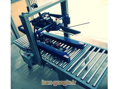 کارتن چسب زن