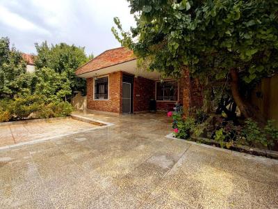 1000 متر باغ ویلای شیک در شهریار