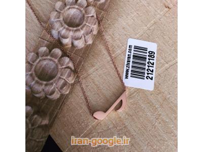 در مغازه-فروش عمده بدليجات اصفهان