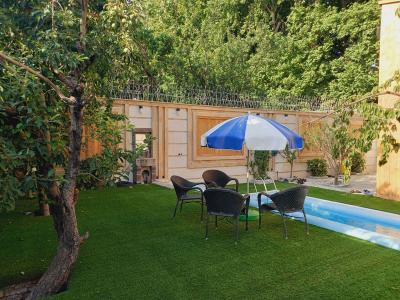 250 متر باغچه ویلای نقلی در شهریار