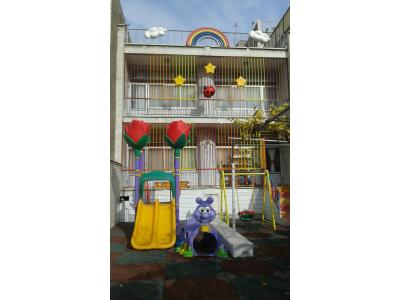 مهد کودک وپیش دبستانی سرز مین دوستی 