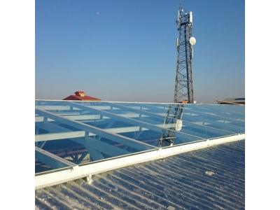 اجرای سقف شیبدار و نصب ورق سنگریزه دار طرح سفال و... 