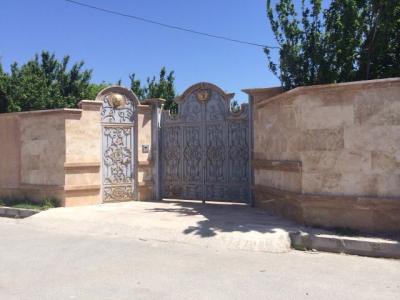 فروش باغ ویلا ۱۰۲۰ متری در کردزار شهریار(کد124)