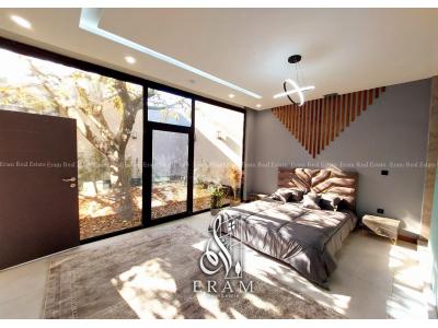 900 متر باغ ویلا لوکس در ملارد ویلا جنوبی