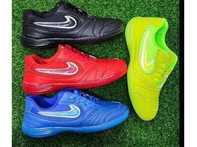 تولید و پخش انواع کفش ورزشی و لوازم ورزشی  در تبریز  