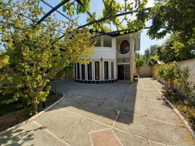 باغ ویلا 600 متری با سند تکبرگ در محمدشهر کرج